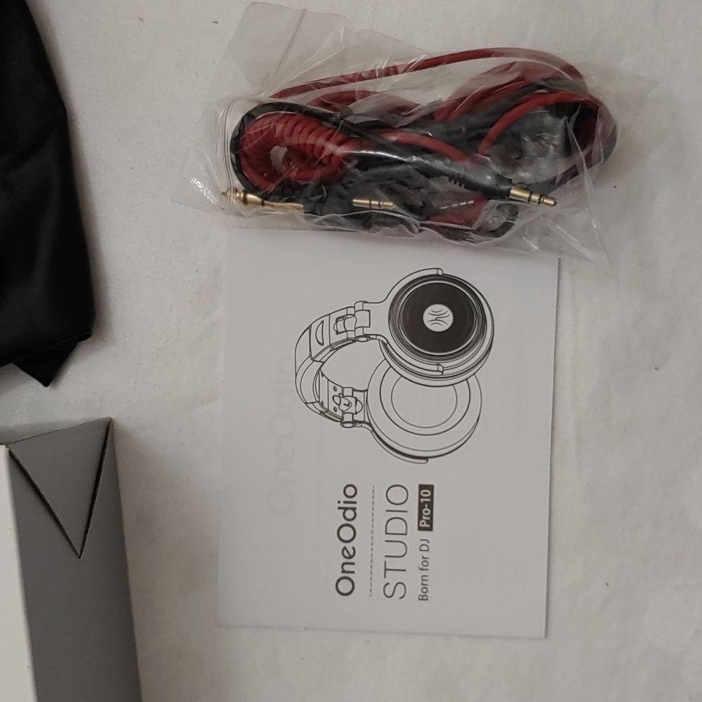 OneOdio Pro-10 Headphones, New - Picture 3 of 4